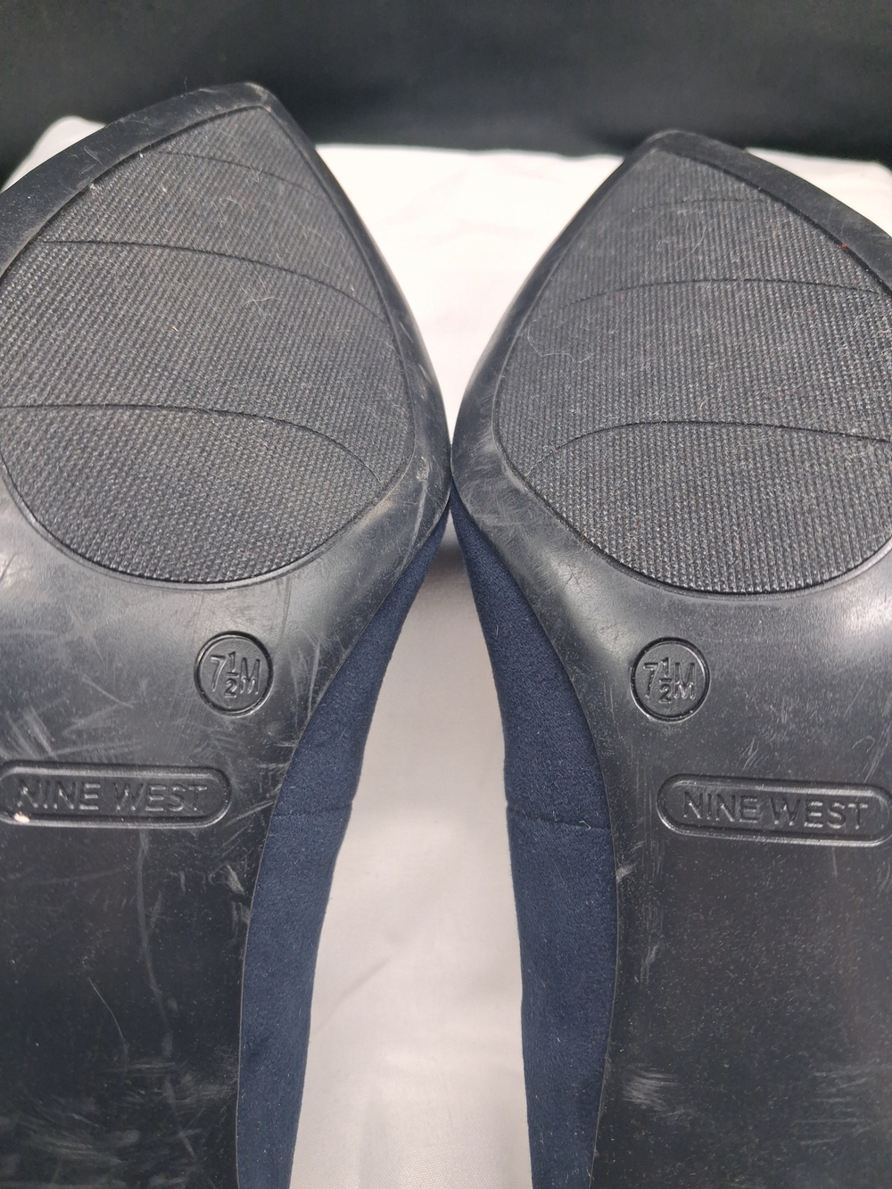Nine West Navy Blue Suede Block Heel Pumps - Picture 4 of 5